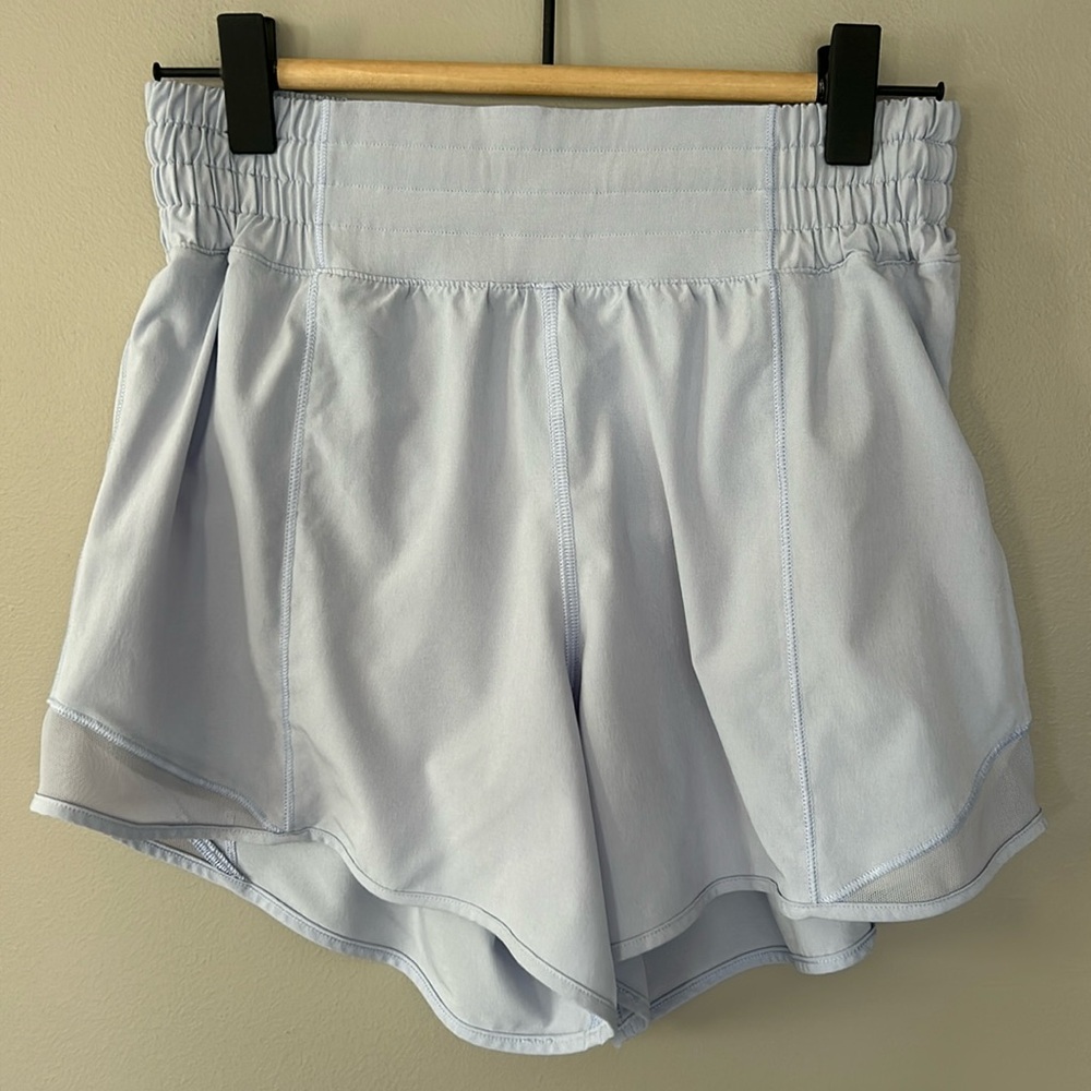 Lululemon Hotty Hot High-Rise Short 4” sz‎ 4